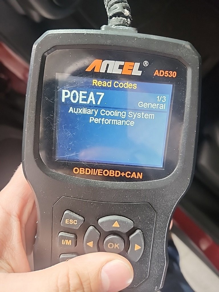 Used 2019 Jeep Cherokee Latitude Plus w/ Cold Weather Group image 8