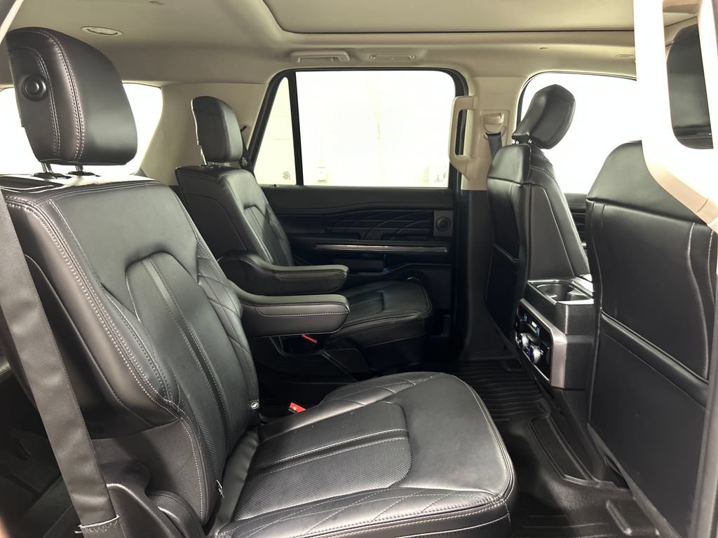 Certified 2020 Ford Expedition Platinum RWD image 30