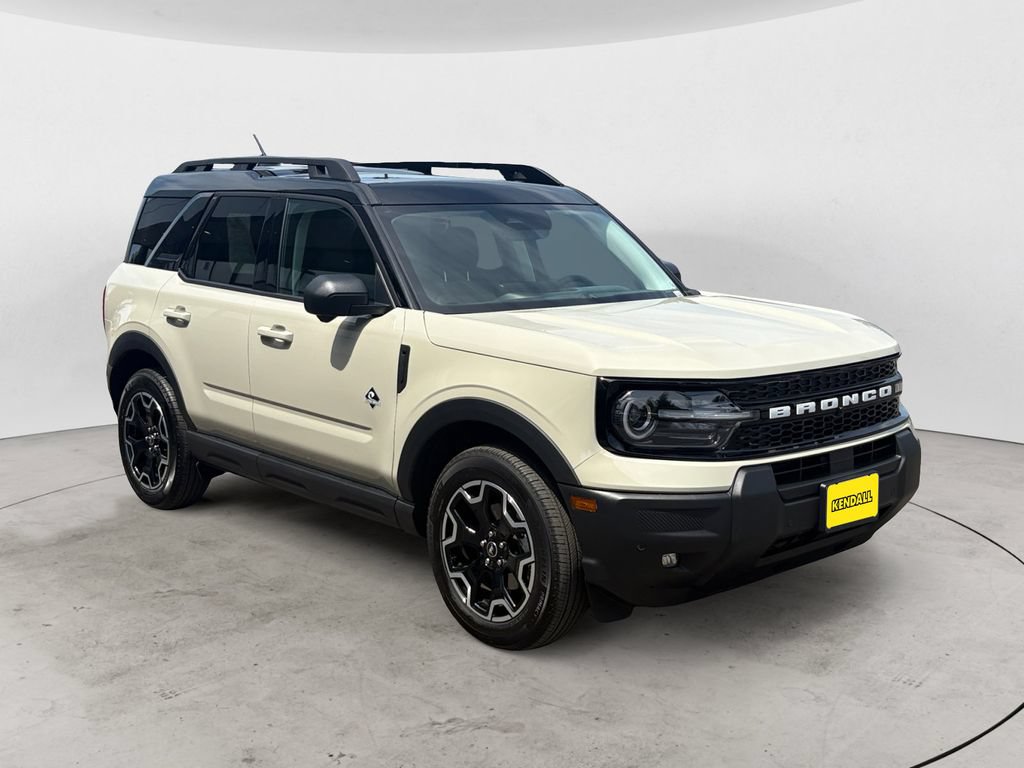 Certified 2025 Ford Bronco Sport Outer Banks w/ Outer Banks Tech Package+ AWD/4WD image 7