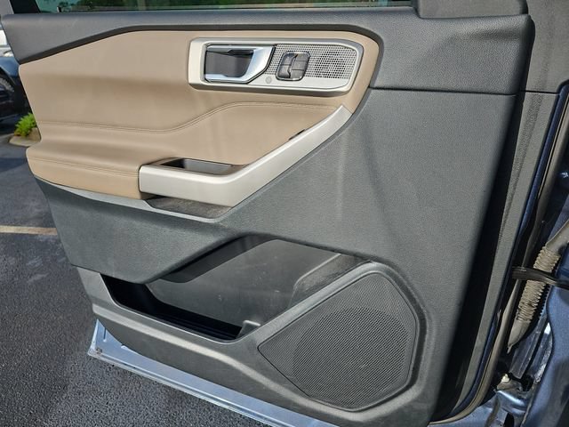 Certified 2020 Ford Explorer Limited RWD image 32
