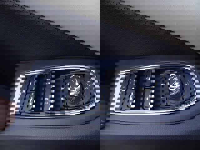 Used 2022 Subaru Ascent Touring w/ Popular Package #2A image 13