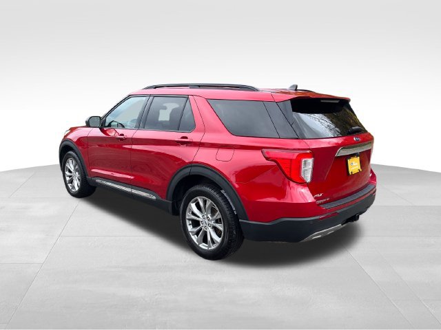 Certified 2023 Ford Explorer XLT w/ Equipment Group 202A AWD/4WD image 9