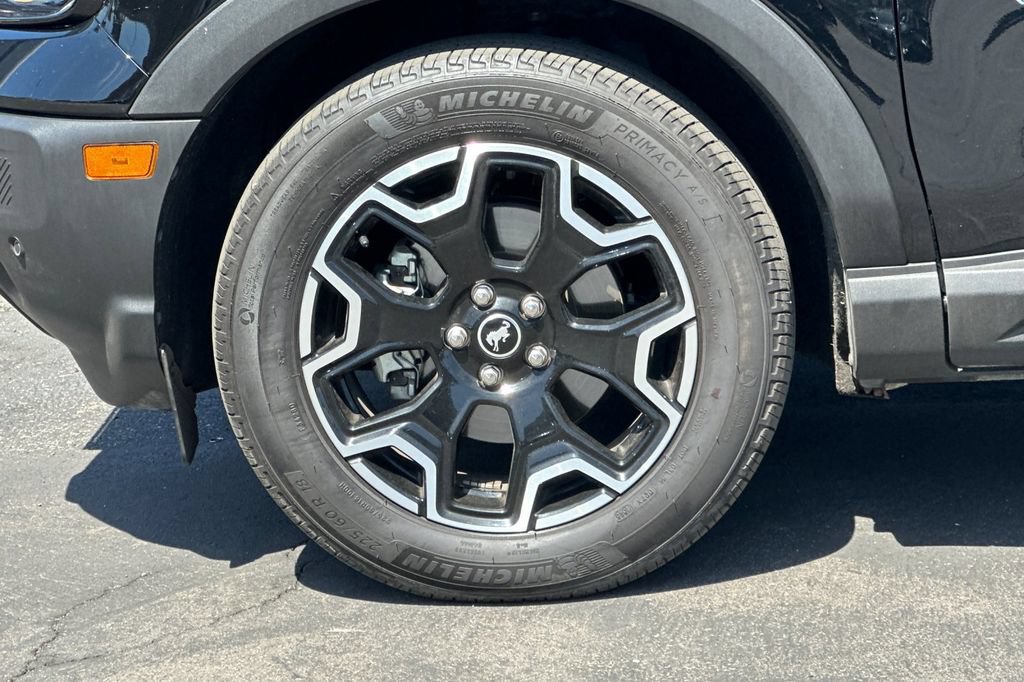 Certified 2025 Ford Bronco Sport Outer Banks w/ Outer Banks Tech Package+ AWD/4WD image 28
