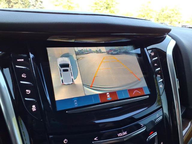 Used 2020 Cadillac Escalade Premium Luxury AWD/4WD image 20
