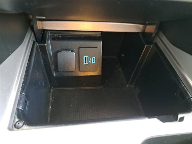 Certified 2020 Ford Explorer XLT w/ Equipment Group 202A image 13