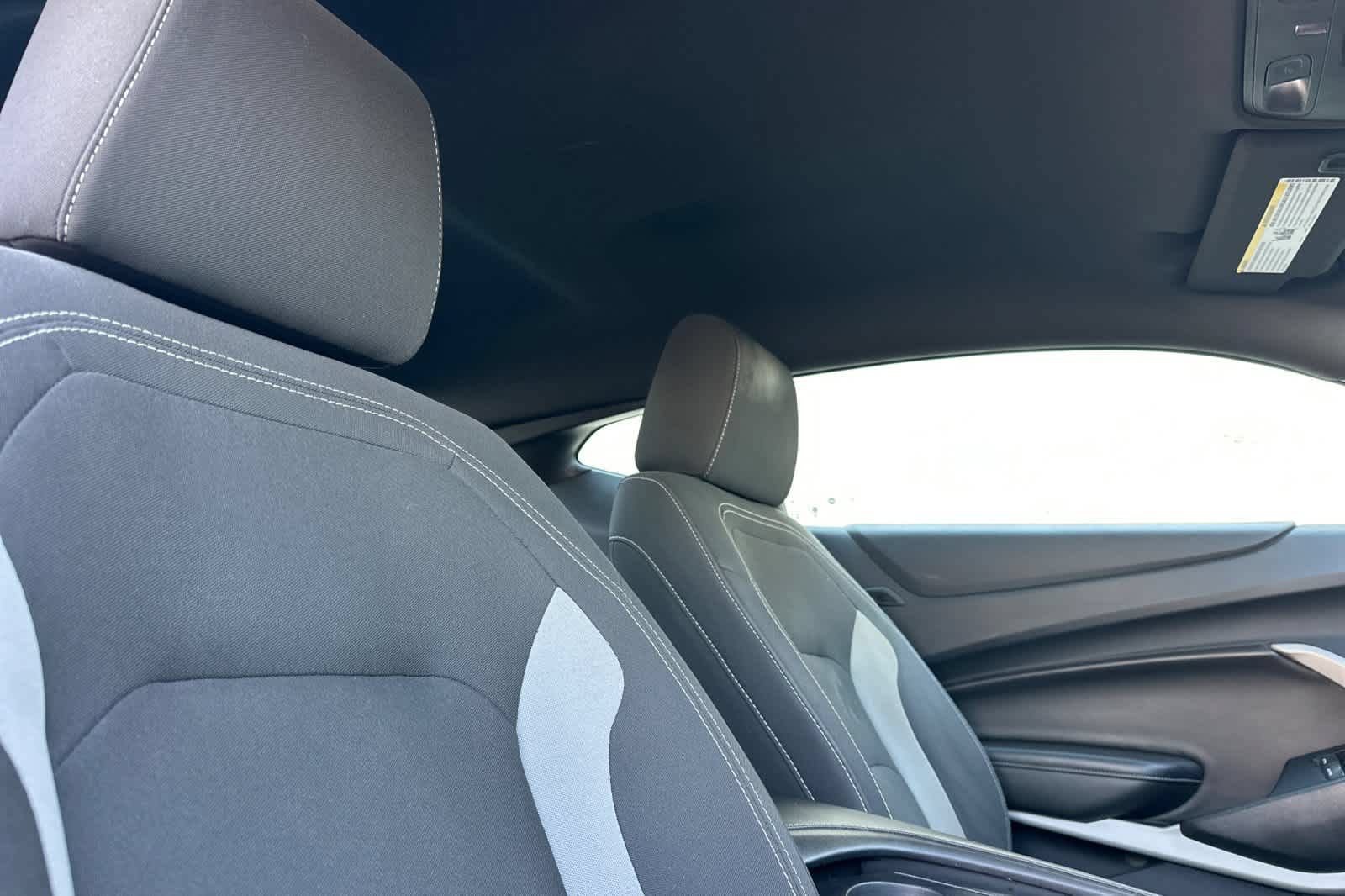 Used 2019 Chevrolet Camaro LT RWD image 17