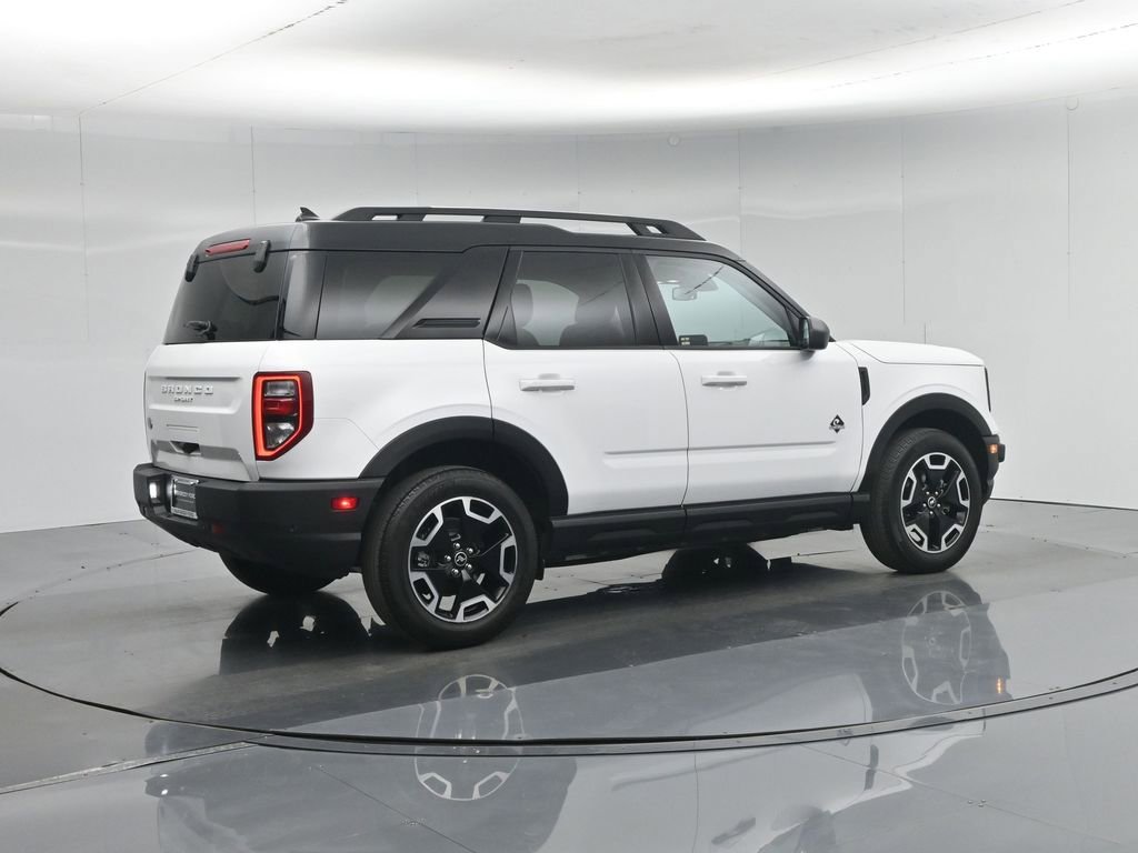 Certified 2024 Ford Bronco Sport Outer Banks w/ Tech Package AWD/4WD image 31