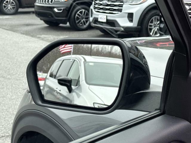 Certified 2023 Ford Explorer XLT w/ Equipment Group 202A image 15