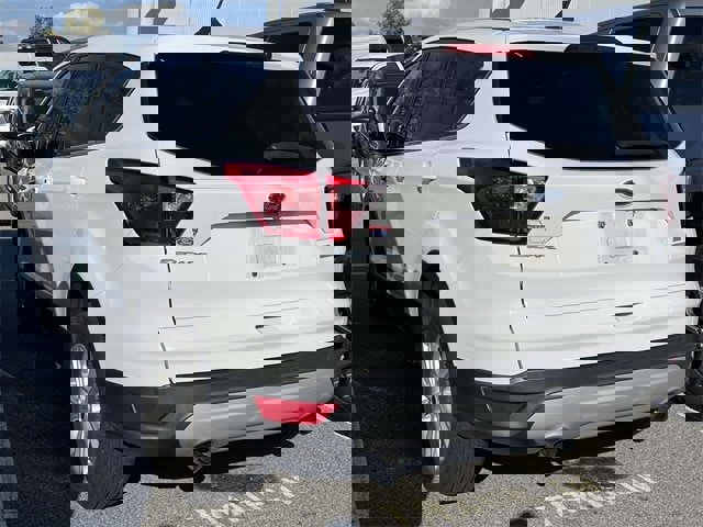 Certified 2019 Ford Escape SE image 8