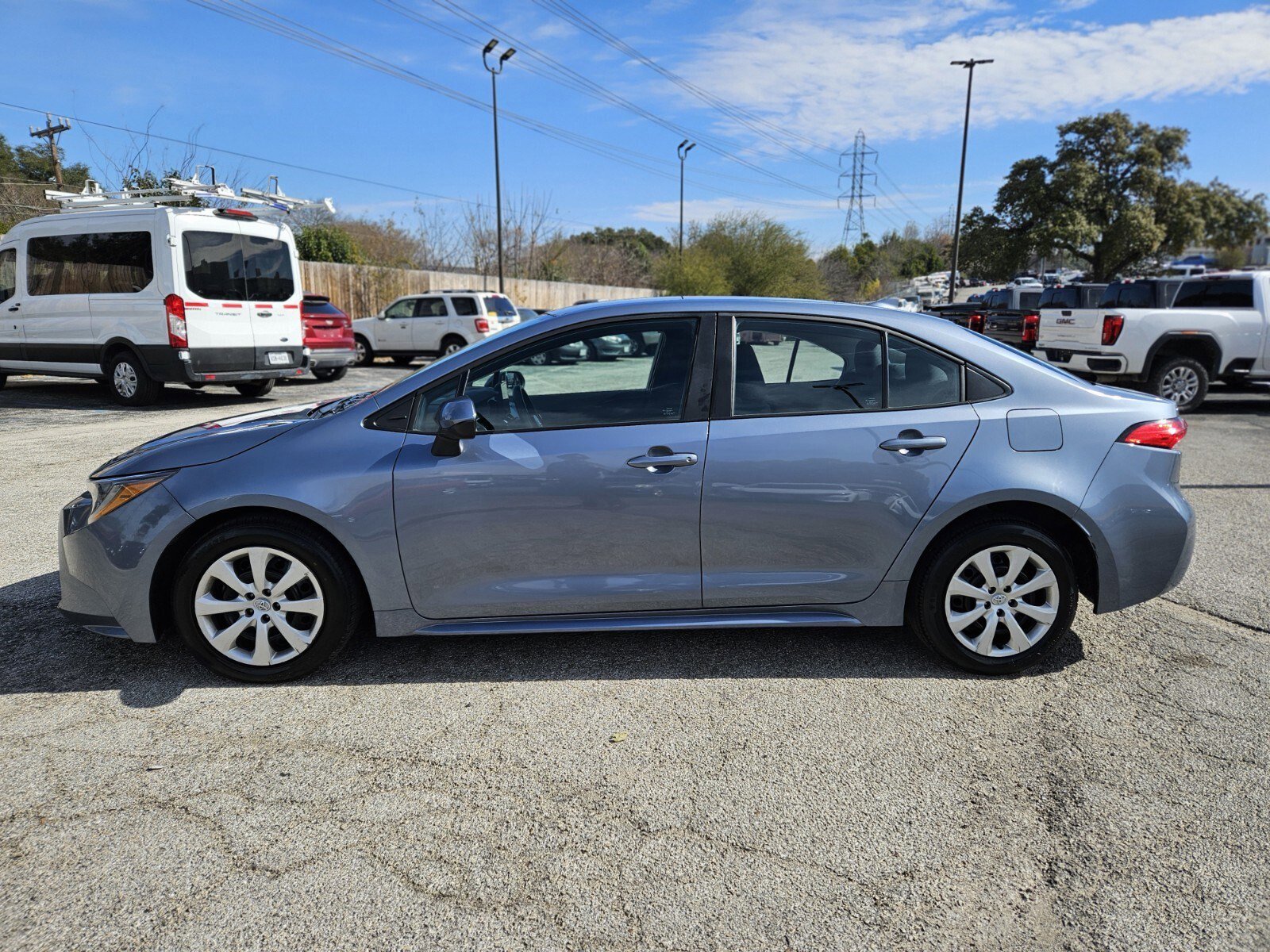 Used 2023 Toyota Corolla LE image 6
