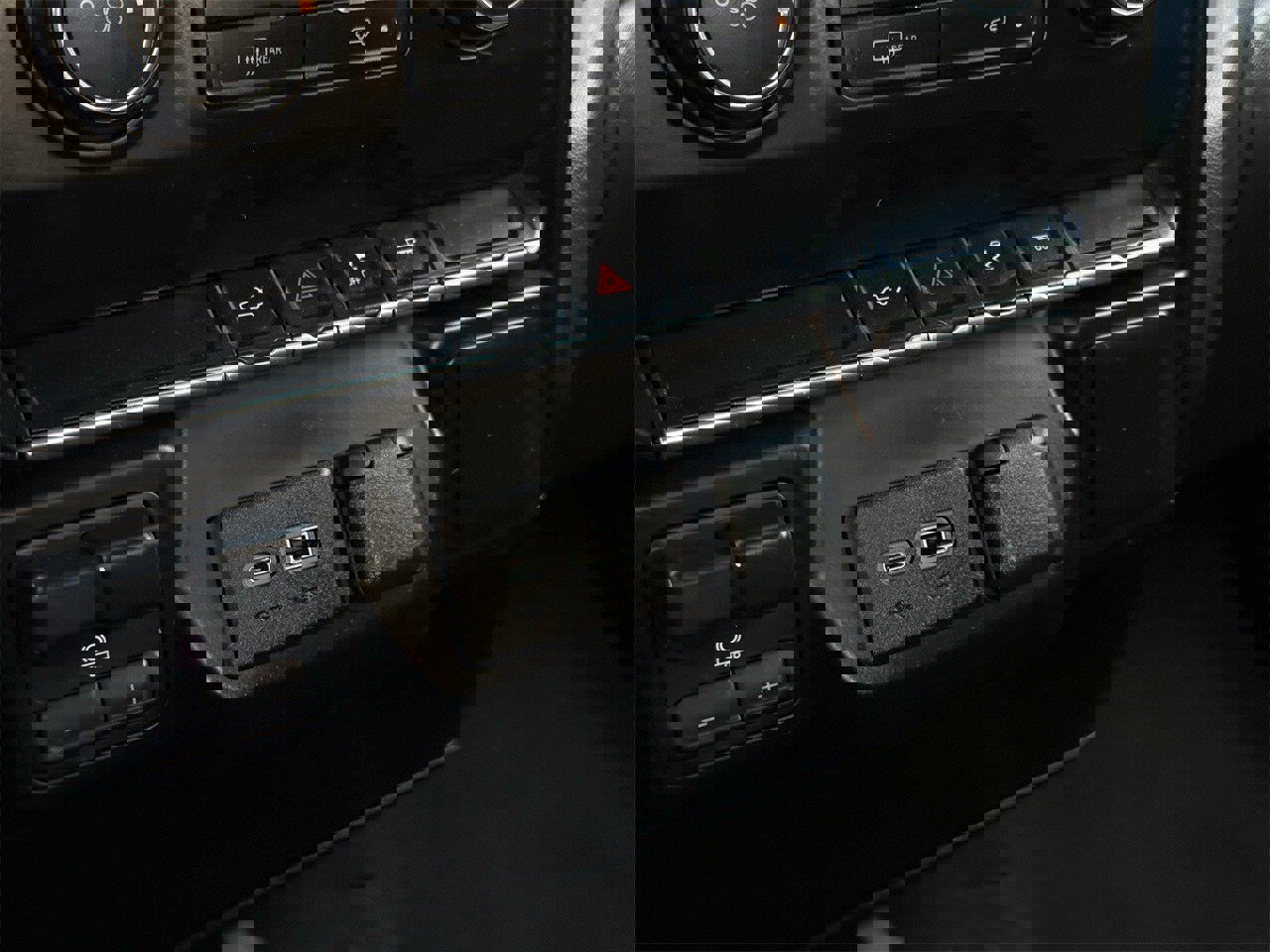 Used 2021 Chevrolet Silverado 1500 Custom image 21