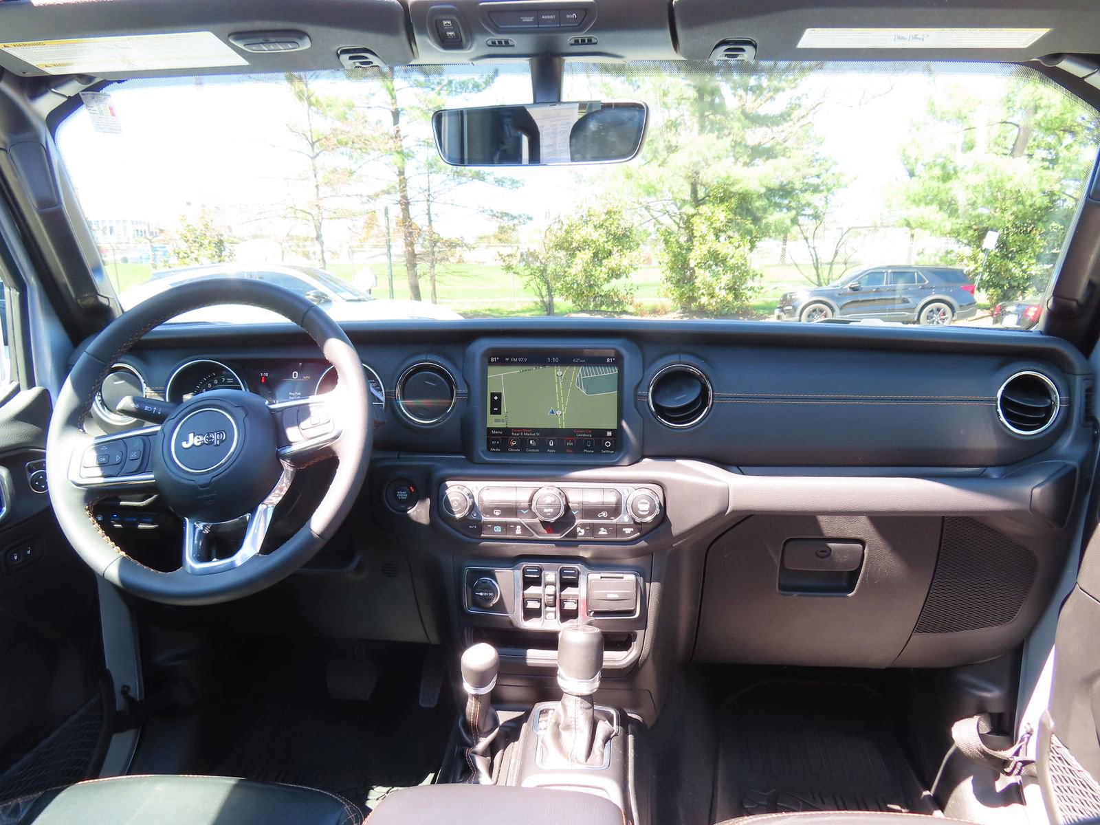 Used 2023 Jeep Wrangler Unlimited Sahara image 17
