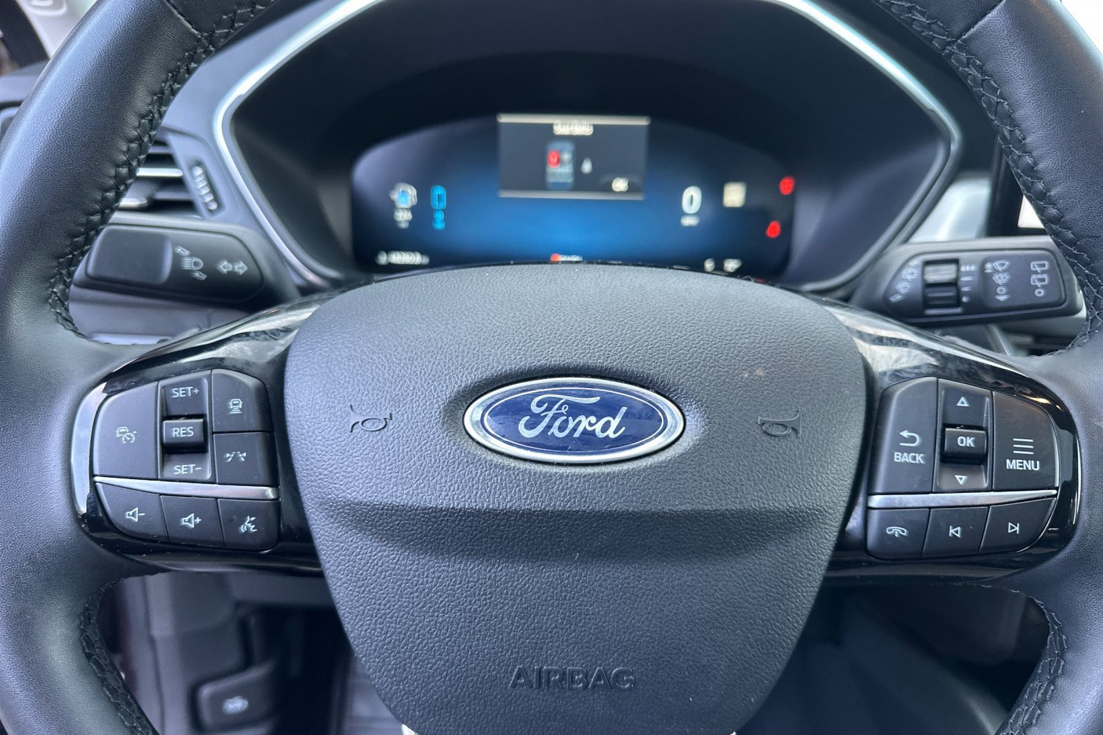 Certified 2023 Ford Escape SE w/ PHEV Premium Package FWD image 26