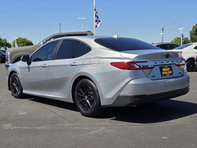 Used 2025 Toyota Camry LE FWD image 6