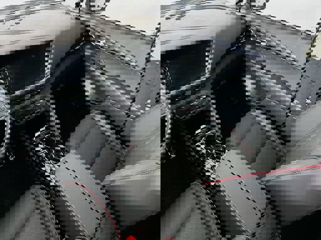 Used 2023 Buick Envision Essence w/ Sport Touring Package image 14