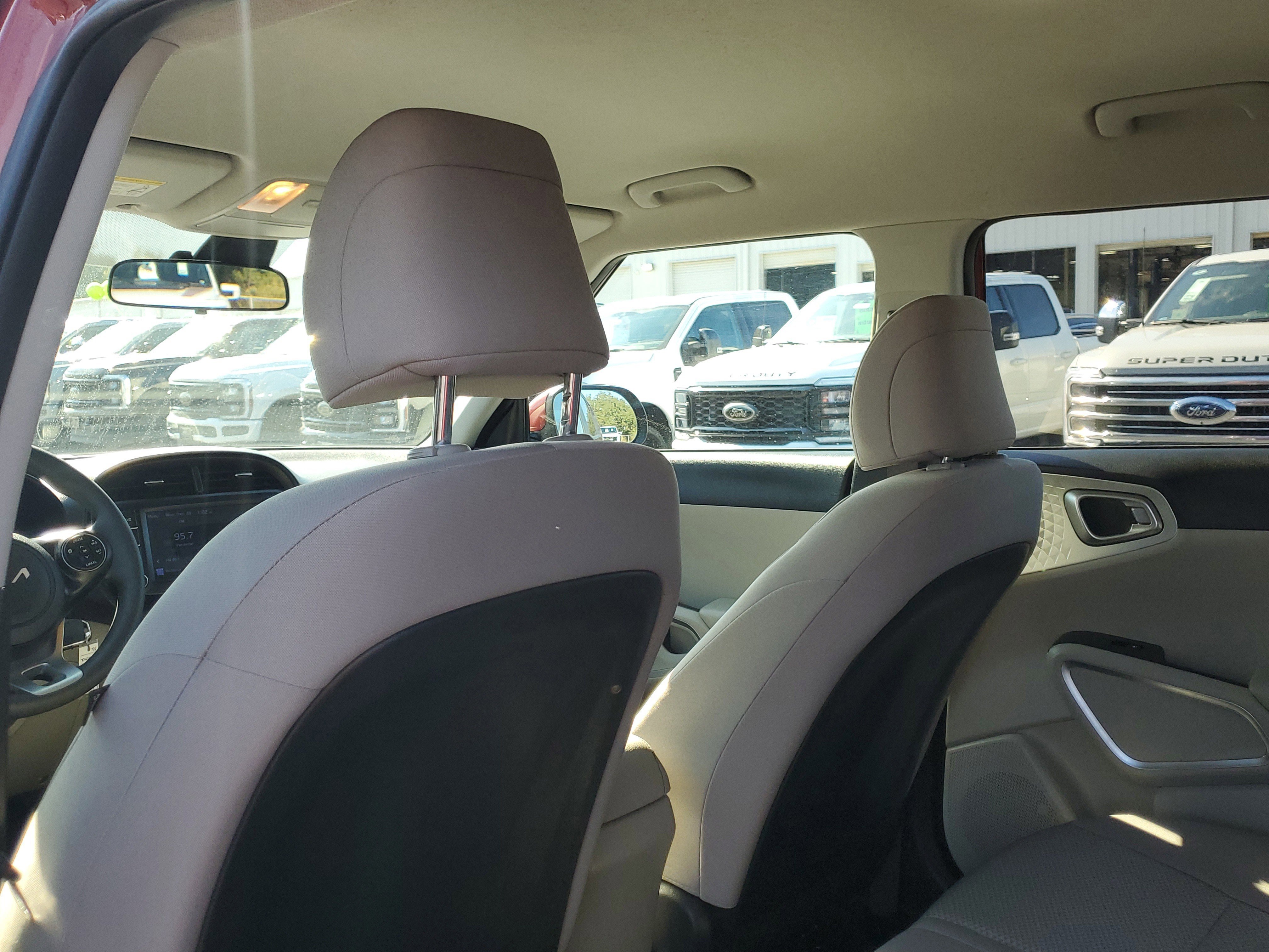 Used 2022 Kia Soul LX w/ Technology Package image 13