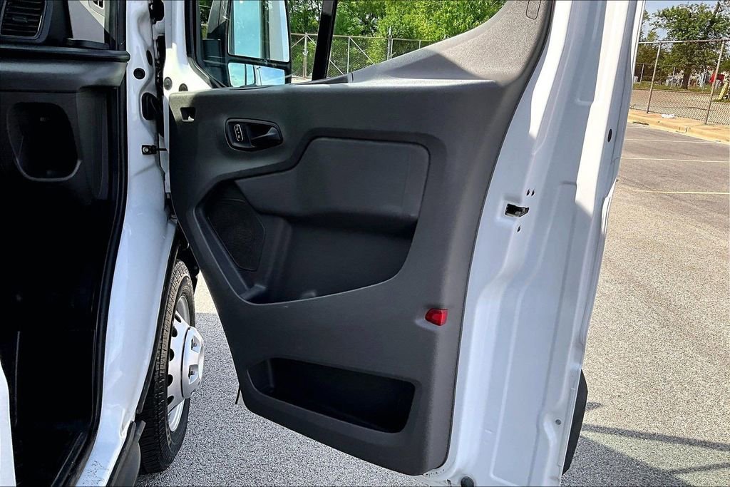 Certified 2023 Ford Transit 350 DRW RWD image 22