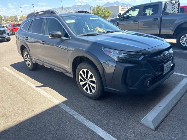 Used 2023 Subaru Outback Premium AWD/4WD image 2