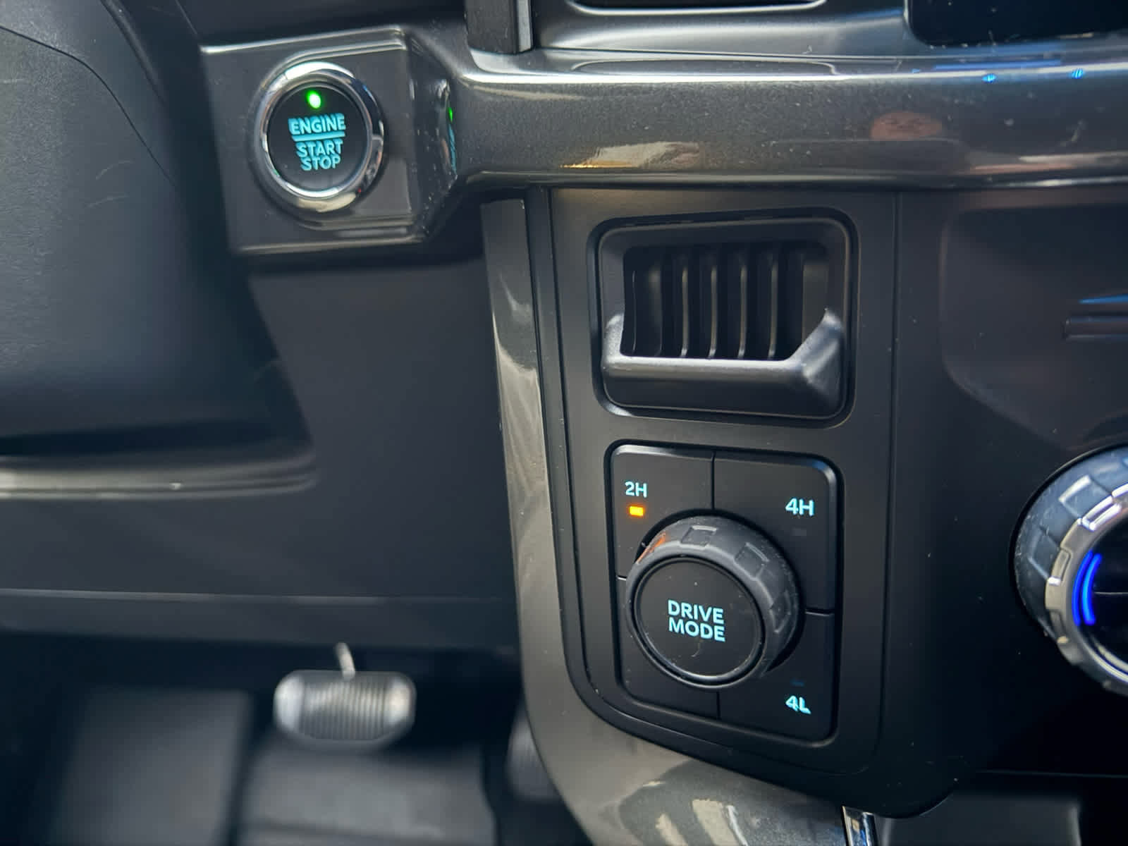 Certified 2023 Ford F150 XLT w/ Equipment Group 302A High image 21