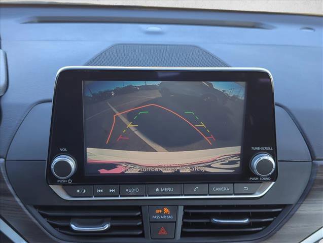 Used 2025 Nissan Altima 2.5 SV FWD image 14