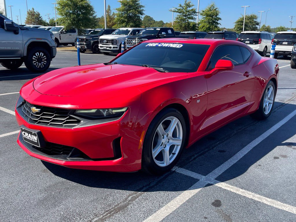 Used 2019 Chevrolet Camaro LT RWD image 3