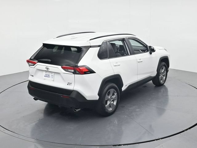 Used 2025 Toyota RAV4 XLE AWD/4WD image 40