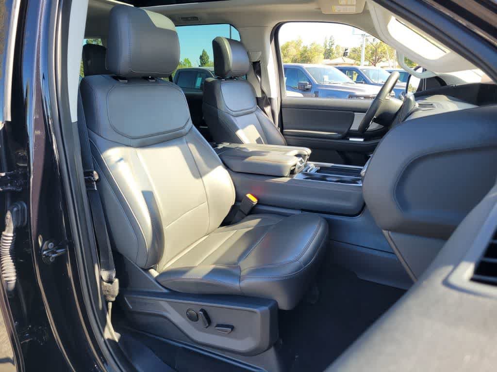 Certified 2025 Ford Expedition Max Active RWD image 19