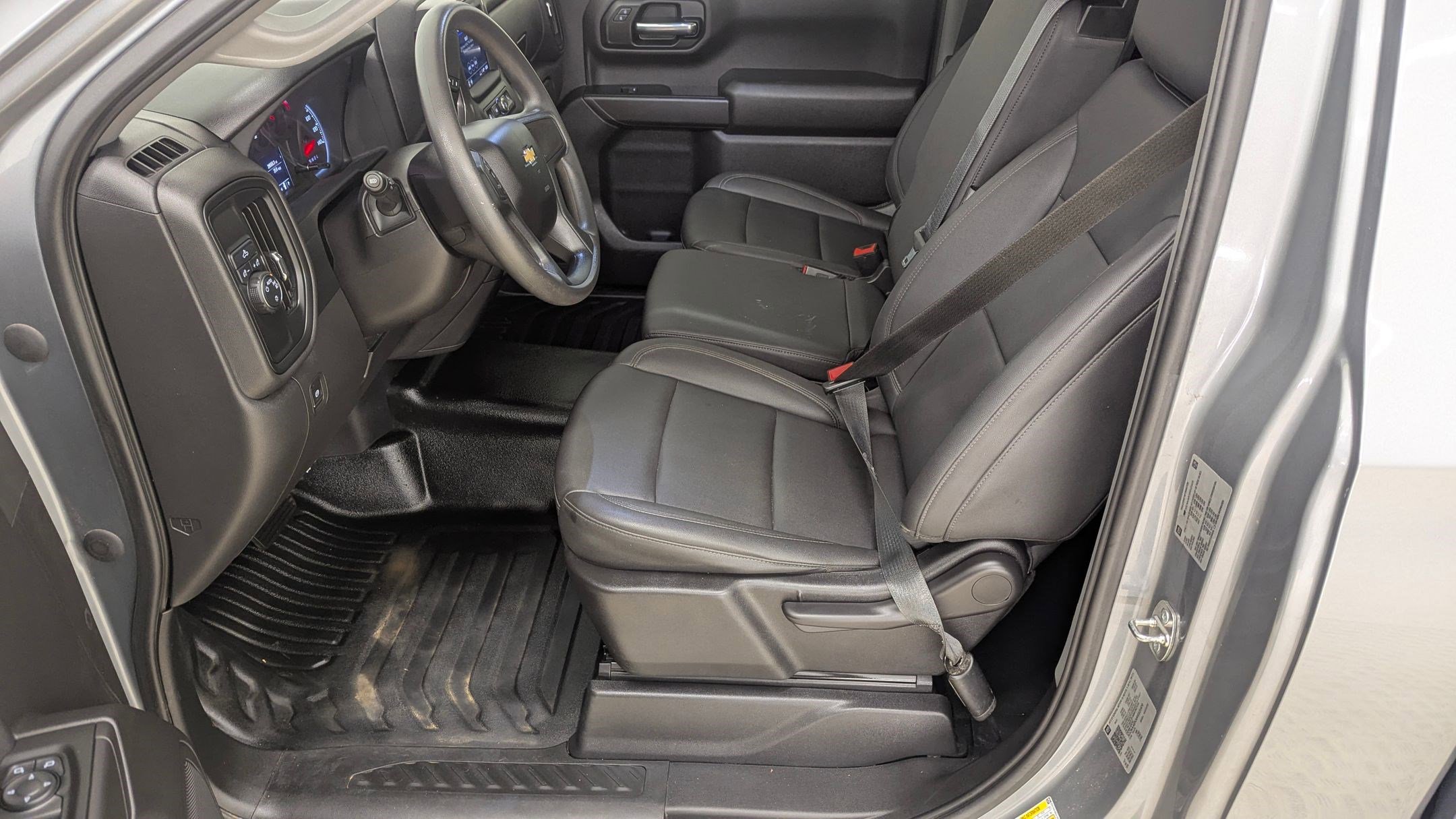 Used 2024 Chevrolet Silverado 1500 W/T w/ Trailering Package image 5