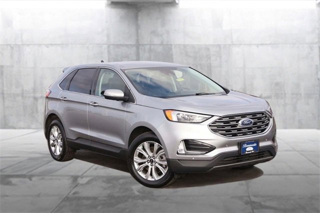 Certified 2024 Ford Edge Titanium image 2