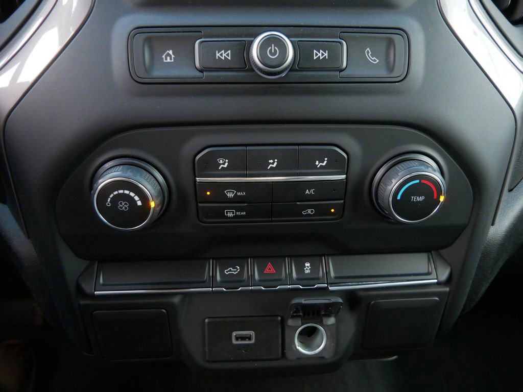 Used 2020 Chevrolet Silverado 1500 Custom w/ Custom Convenience Package image 22