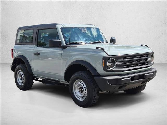 Certified 2022 Ford Bronco 2-Door AWD/4WD image 3