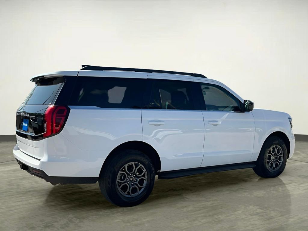 Certified 2025 Ford Expedition Active AWD/4WD image 10