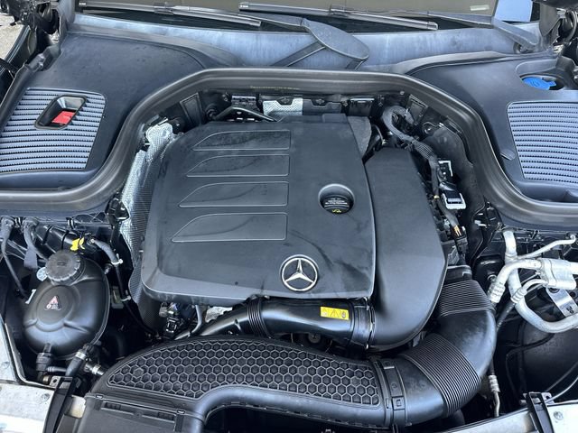 Used 2023 Mercedes-Benz GLC 300 4MATIC Coupe image 27