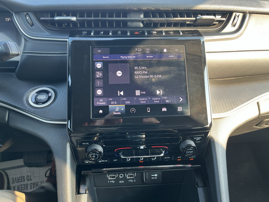 Used 2023 Jeep Grand Cherokee L Laredo image 18