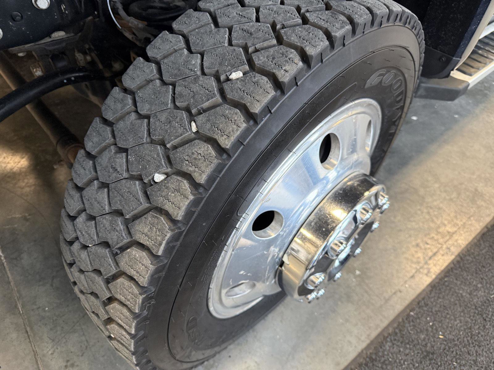 Certified 2022 Ford F450 Lariat w/ Lariat Ultimate Package image 11