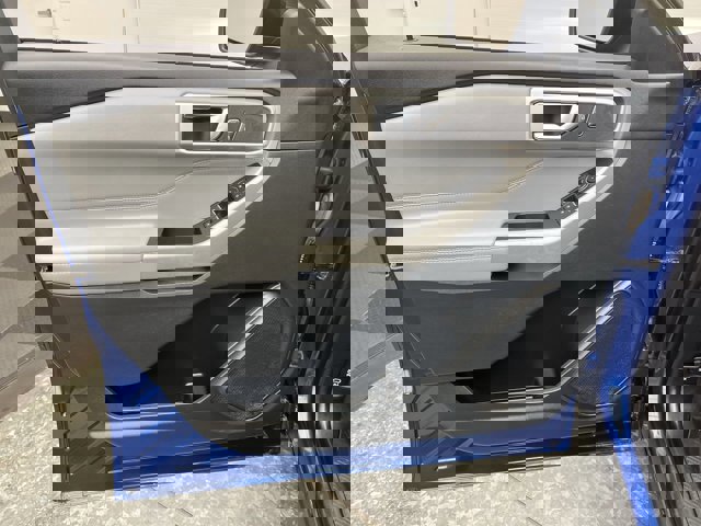 Certified 2022 Ford Explorer XLT w/ XLT Sport Appearance Package image 12