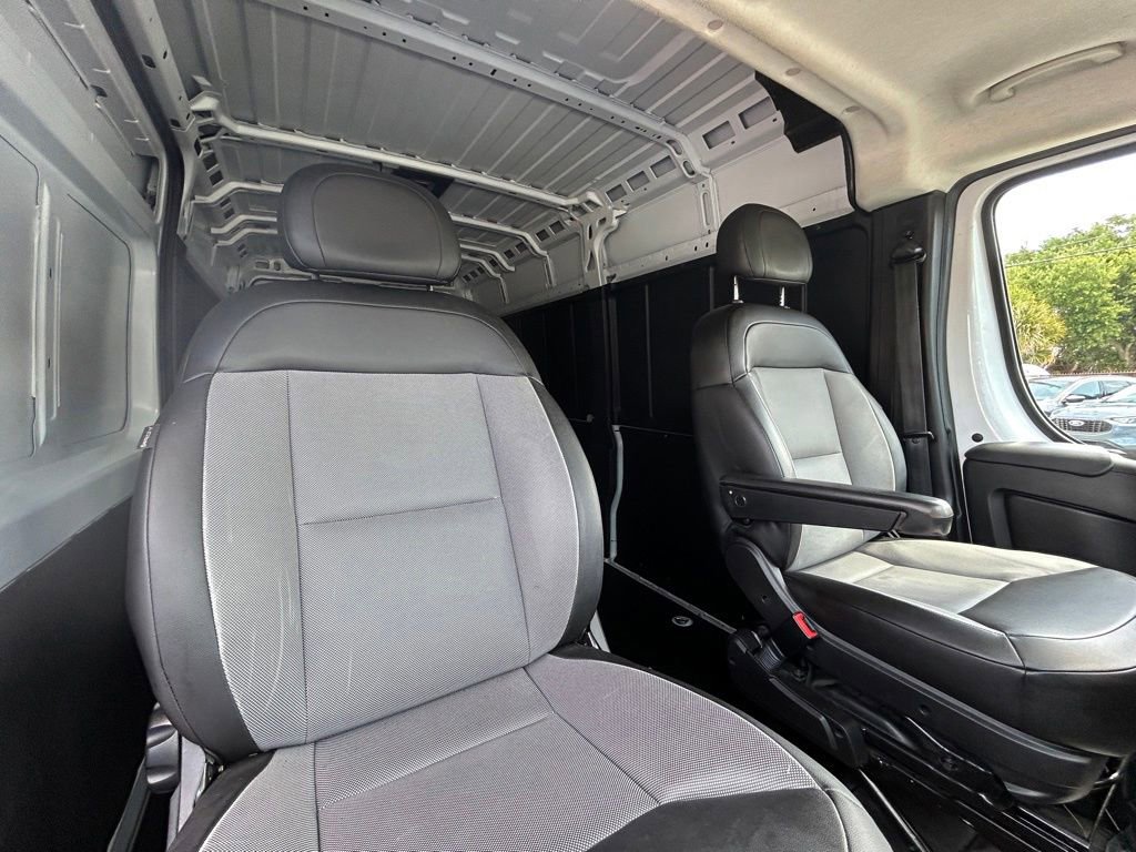 Used 2024 RAM ProMaster 2500 w/ Convenience Group FWD image 26