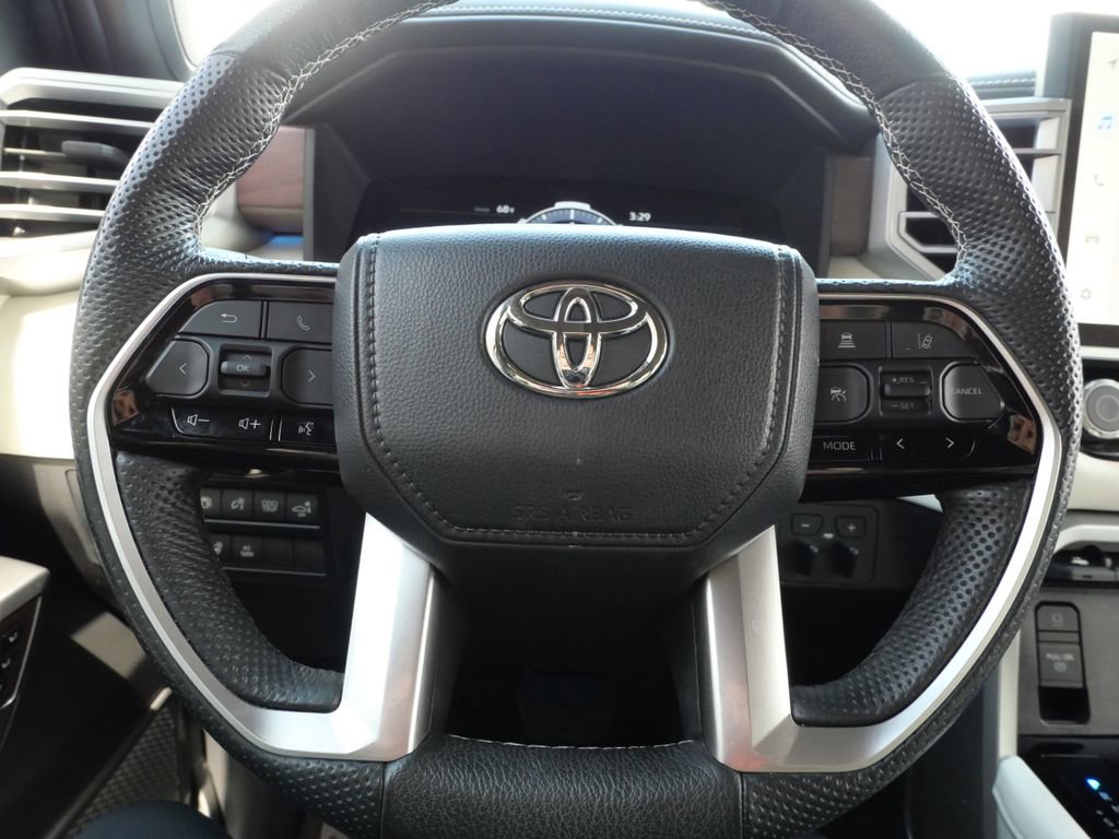 Used 2024 Toyota Sequoia Capstone AWD/4WD image 29