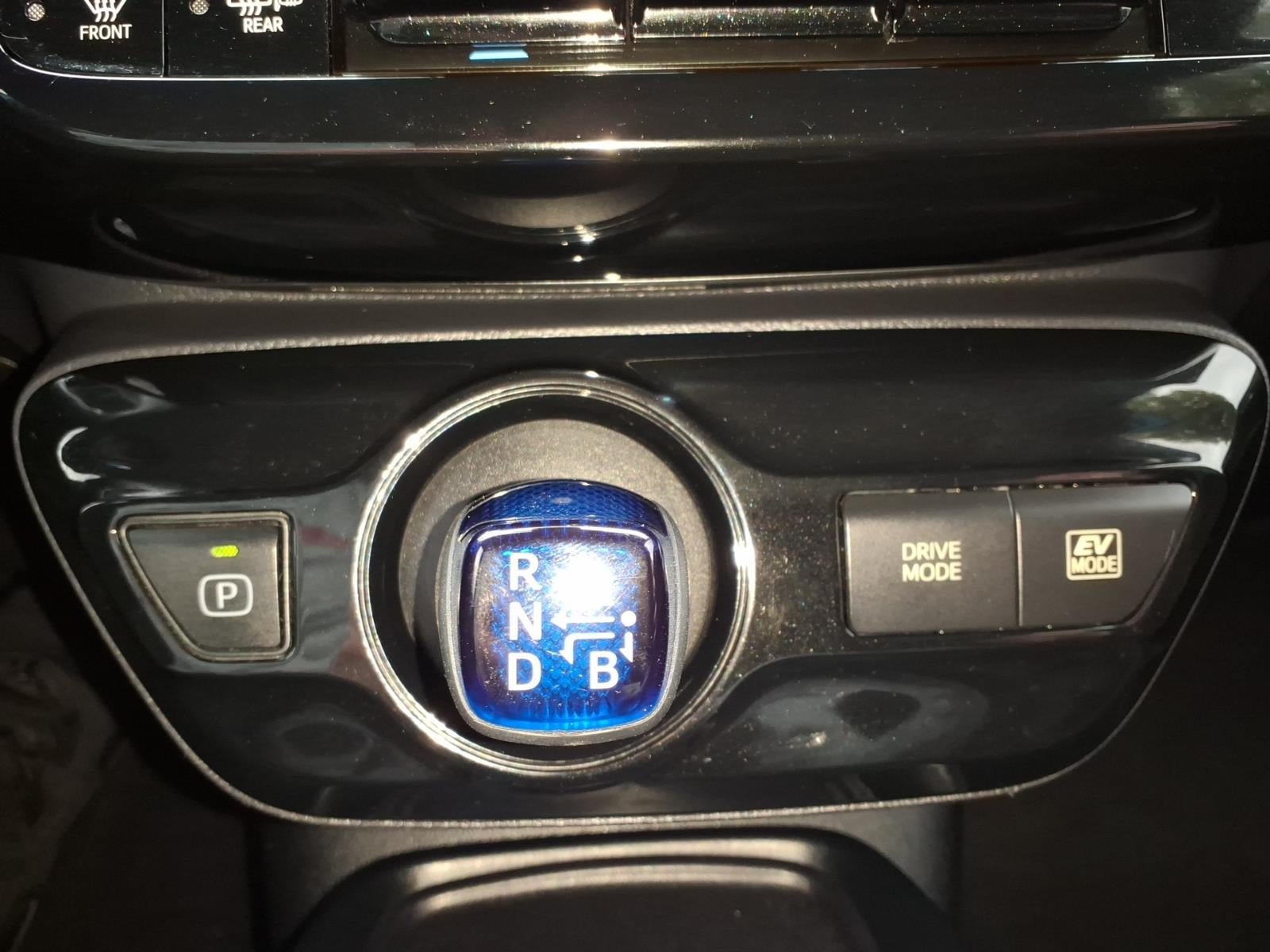 Used 2021 Toyota Prius L Eco FWD image 26