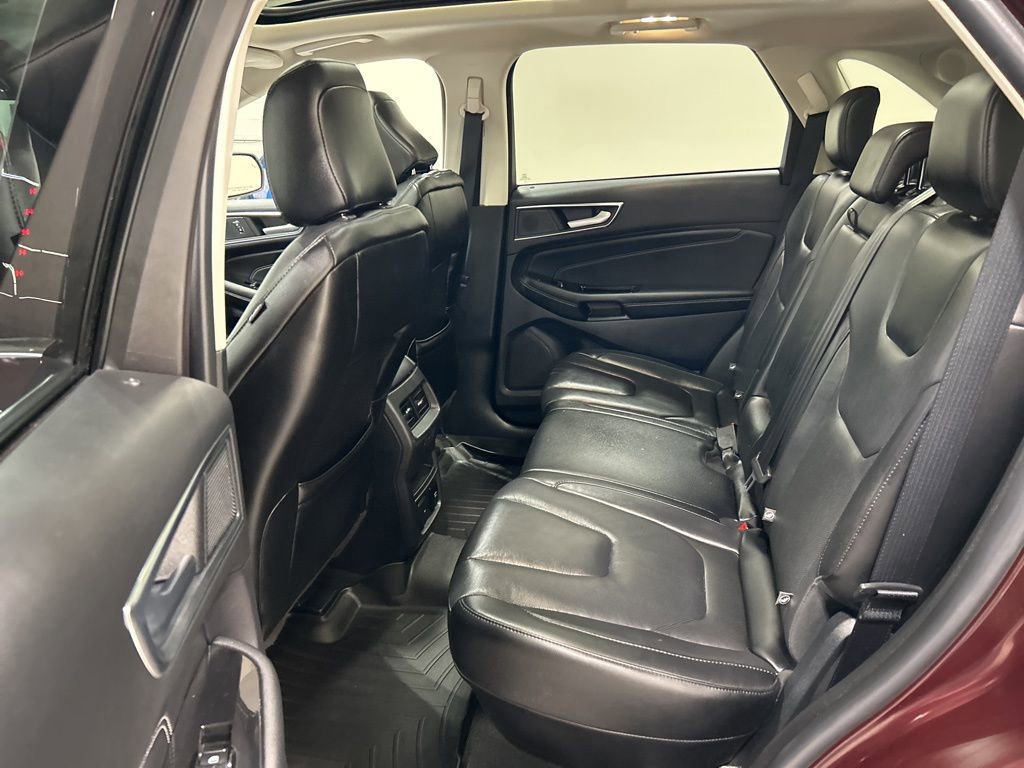 Certified 2020 Ford Edge Titanium w/ Equipment Group 301A AWD/4WD image 28