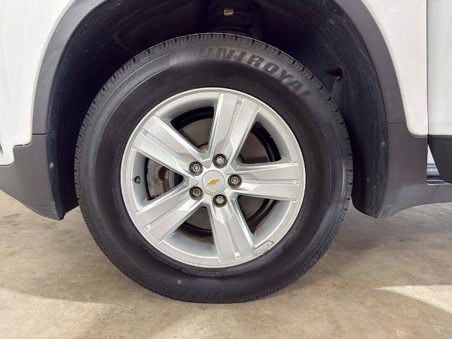 Used 2020 Chevrolet Trax LT w/ LT Convenience Package AWD/4WD image 15