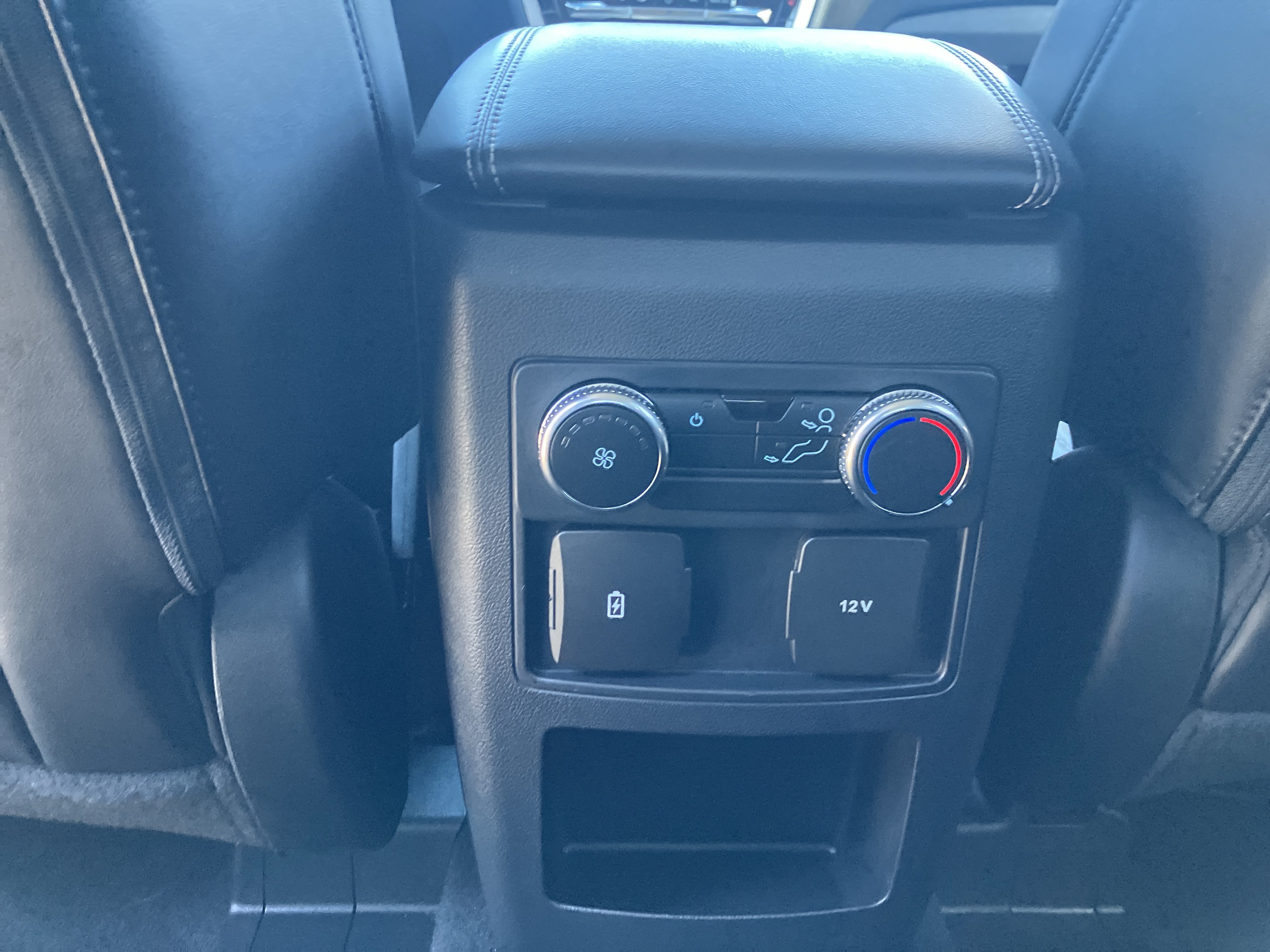Certified 2021 Ford Explorer XLT w/ Equipment Group 202A AWD/4WD image 14