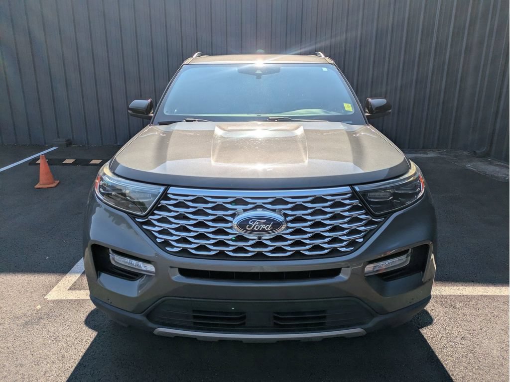 Certified 2023 Ford Explorer Platinum w/ Technology Package AWD/4WD image 2