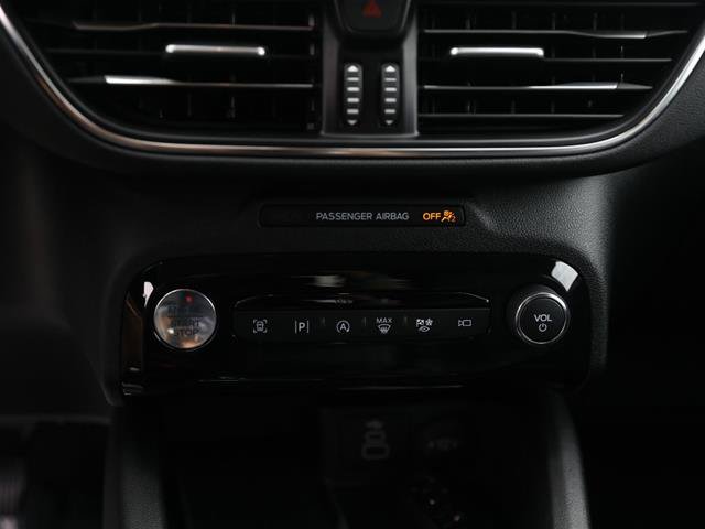 Certified 2024 Ford Escape Platinum AWD/4WD image 40