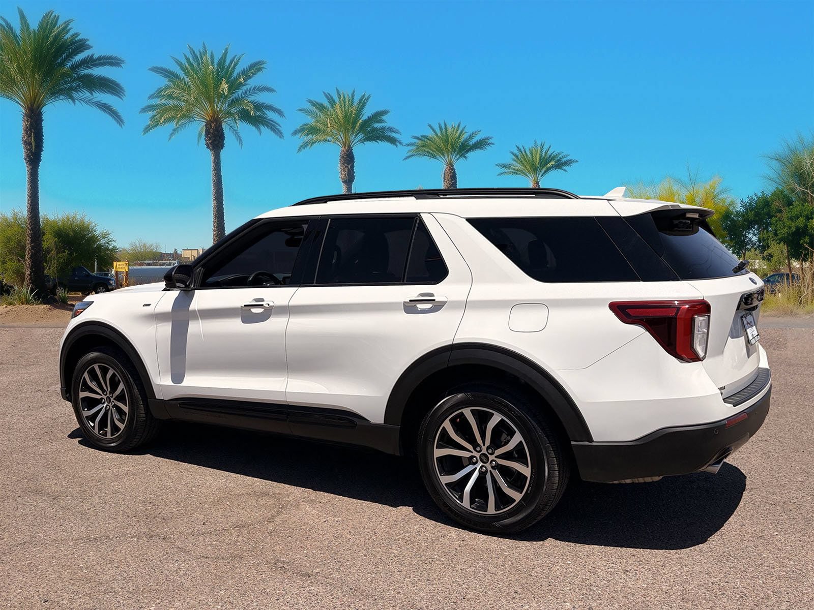 Certified 2023 Ford Explorer ST-Line AWD/4WD image 3