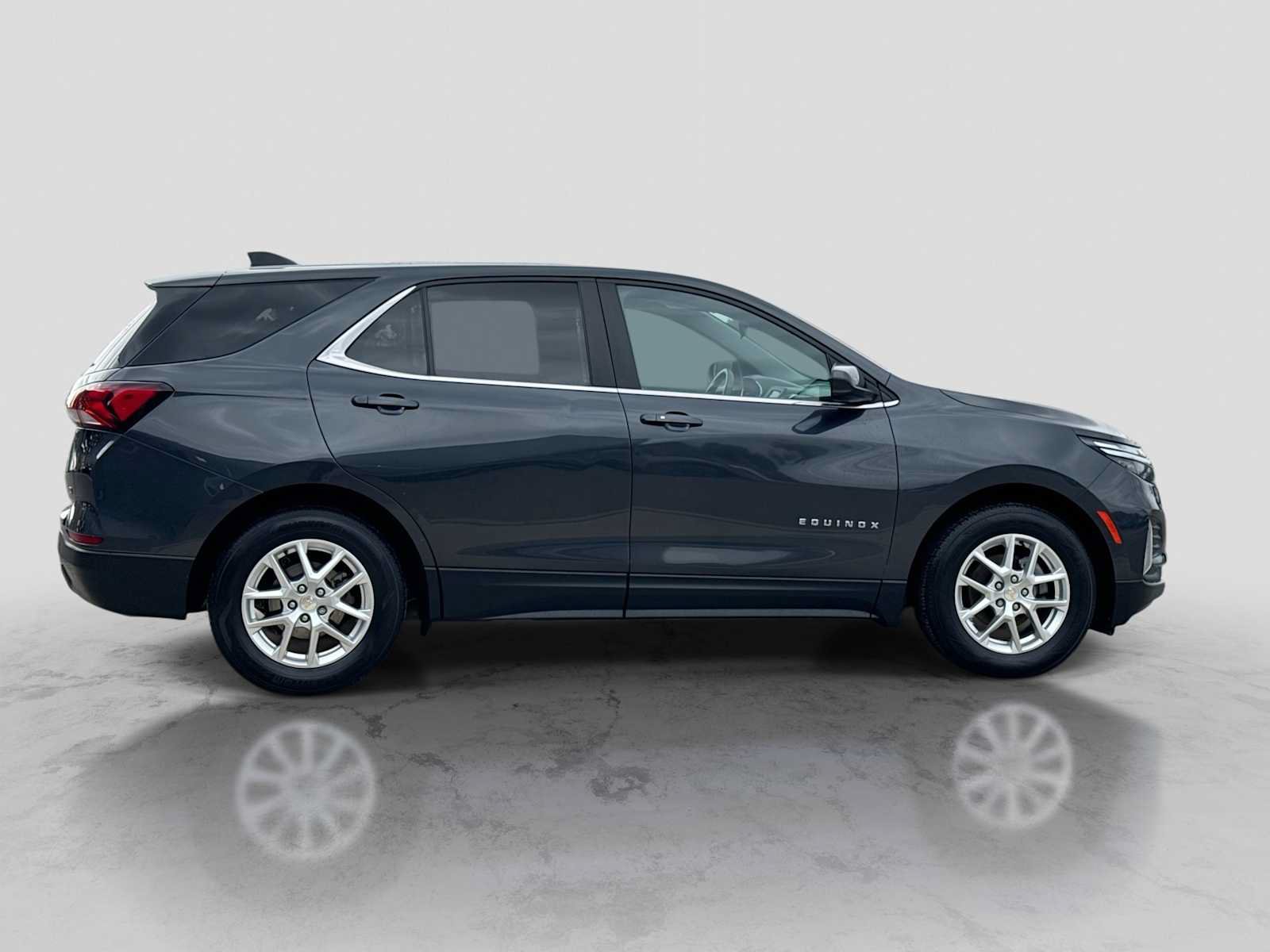 Used 2022 Chevrolet Equinox LT FWD image 7