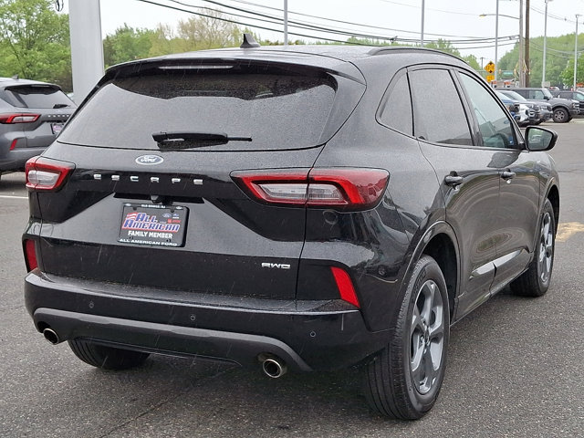 Certified 2023 Ford Escape ST-Line w/ Tech Pack #1 AWD/4WD image 10