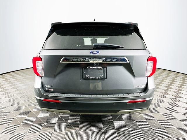 Certified 2022 Ford Explorer XLT w/ Equipment Group 202A image 9