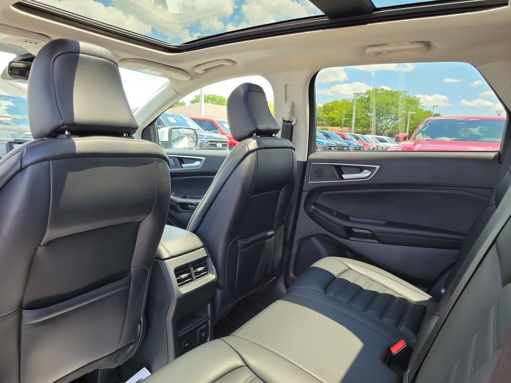 Certified 2024 Ford Edge SEL w/ Convenience Package AWD/4WD image 16