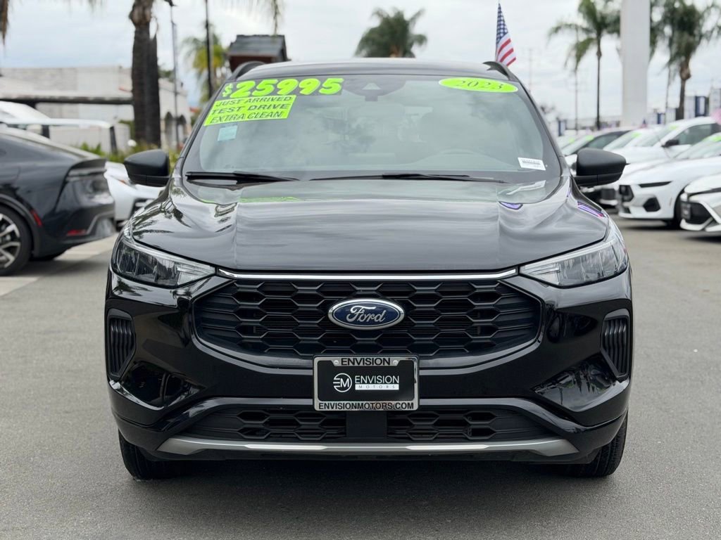 Certified 2023 Ford Escape ST-Line AWD/4WD image 5